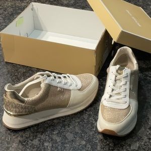 Michael Kors women’s sneakers size 10 gold/white